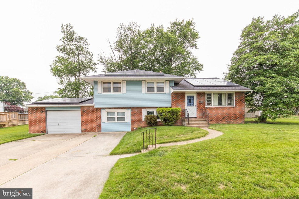 400 Patton Ave, Brookhaven, PA 19015 - photo 1