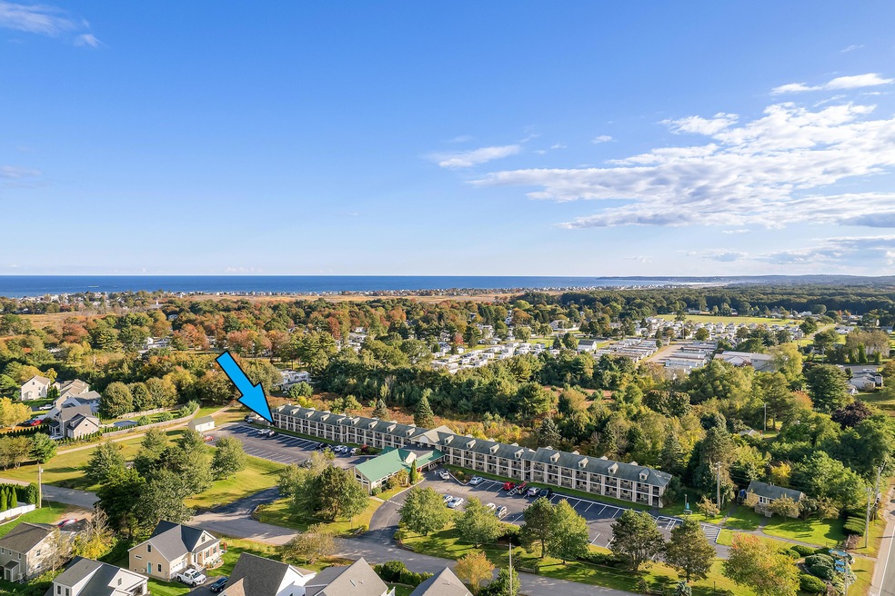 733 Post Rd unit 101, Wells, ME 04090 - photo 1