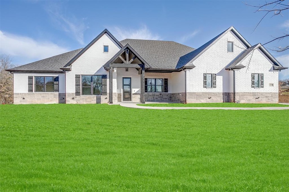 1009 Freedom Ct, Weatherford, TX 76088 - photo 1