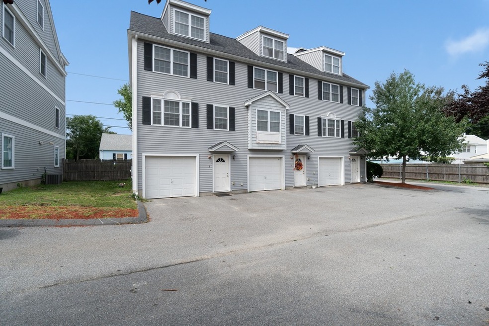 14 Watson St unit 8, Lowell, MA 01852 - photo 1