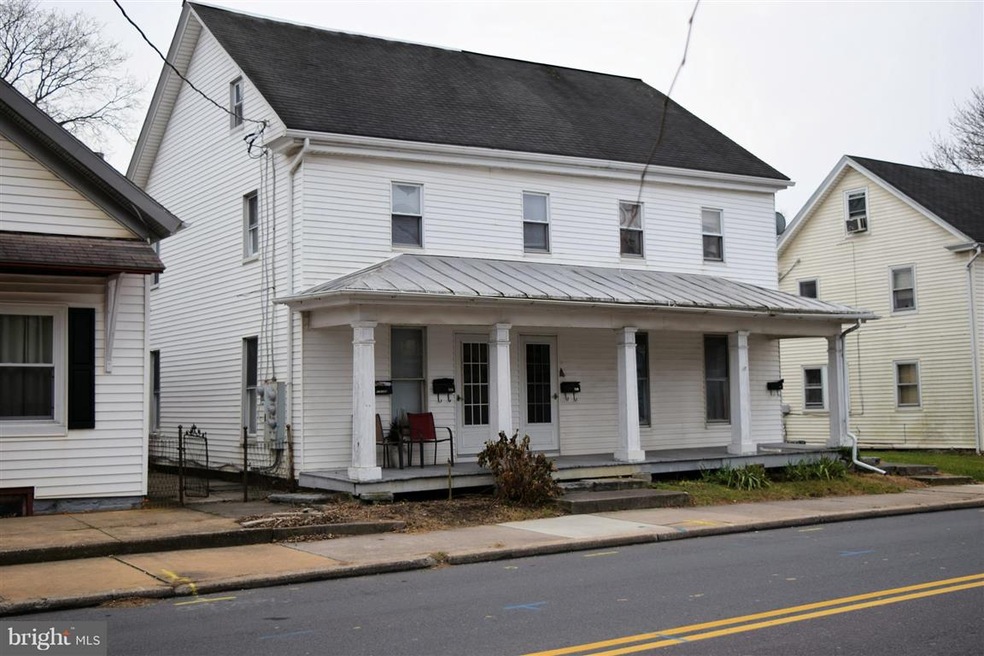 518 W Main St, Palmyra, PA 17078 - photo 1