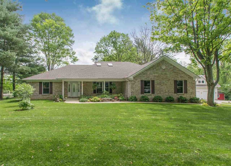 4022 N Kinser Pike, Bloomington, IN 47404 - photo 1