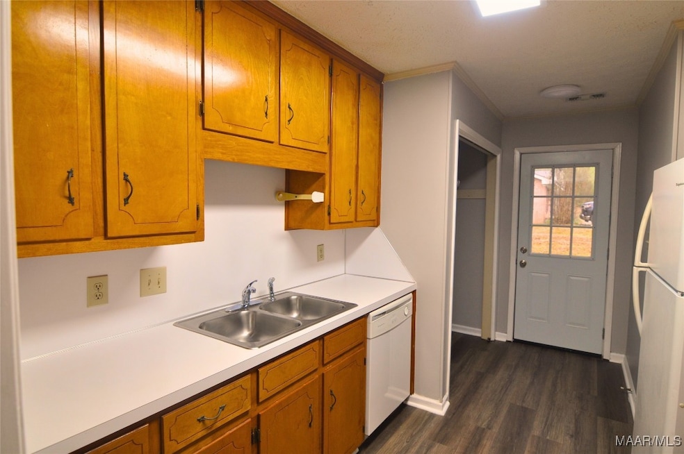 165 E 6th St unit D, Prattville, AL 36067 - photo 1