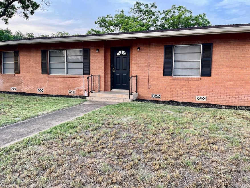 For Rent $1,800/month
