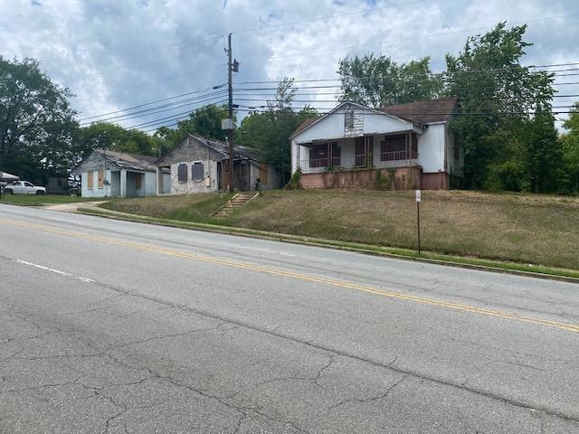 1010 N Clarke St, Milledgeville, GA 31061 - photo 1