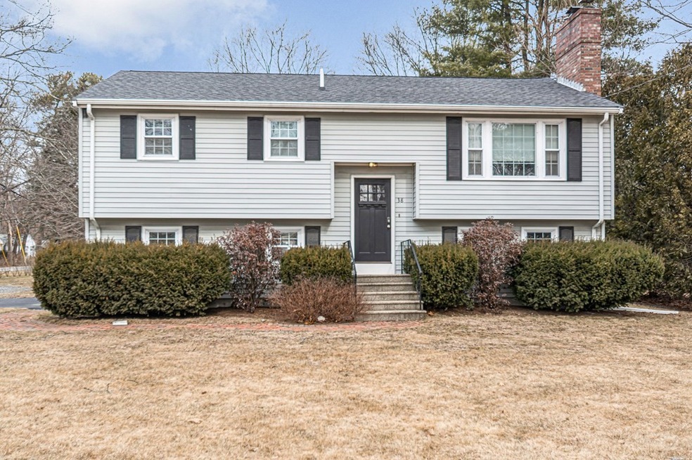 38 Thayer St, Northborough, MA 01532 - photo 1