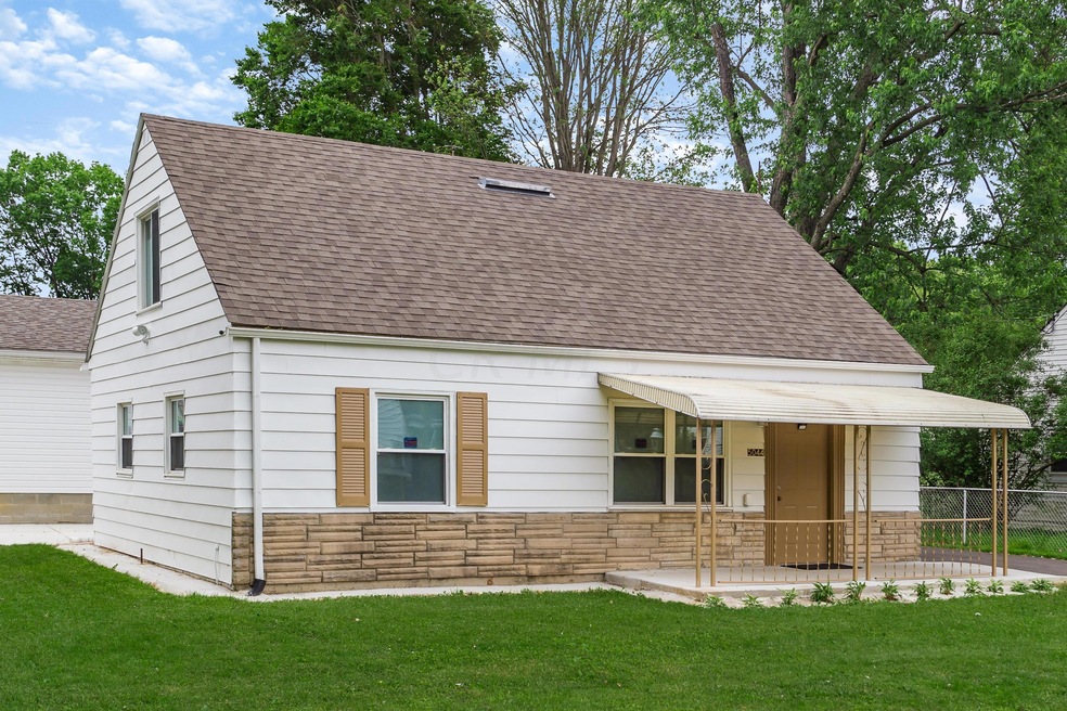5044 Winslow Dr, Columbus, OH 43213 - photo 1