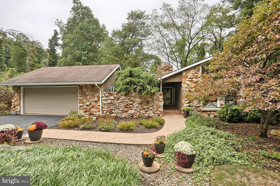 68 Woodland Ave, Hershey, PA 17033 - photo 1