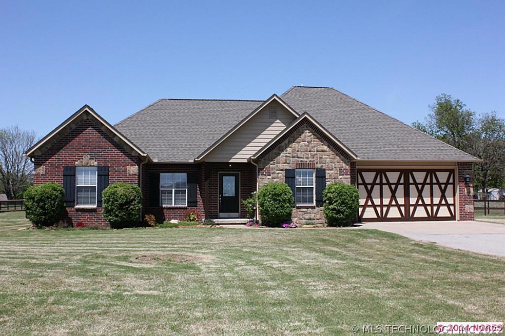 Enjoy a quiet small neighborhood near Claremore La