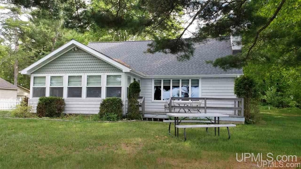 8060 Garth Point Ln, Rapid River, MI 49878 - photo 1