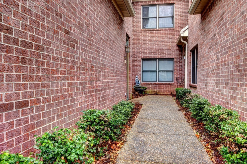Hurstbourne Ridge Blvd. #027