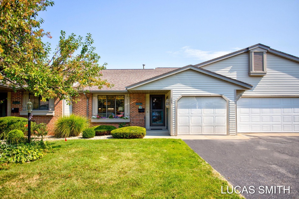 26-web-or-mls-795-harvest-dr