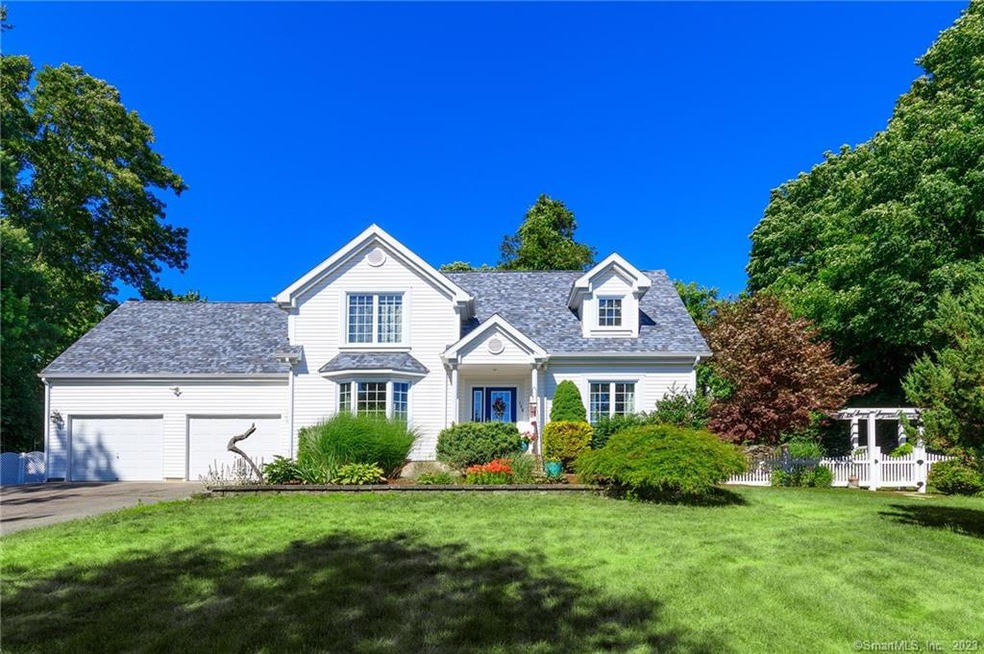 146 Katherine Ave, Danielson, CT 06239 - photo 1