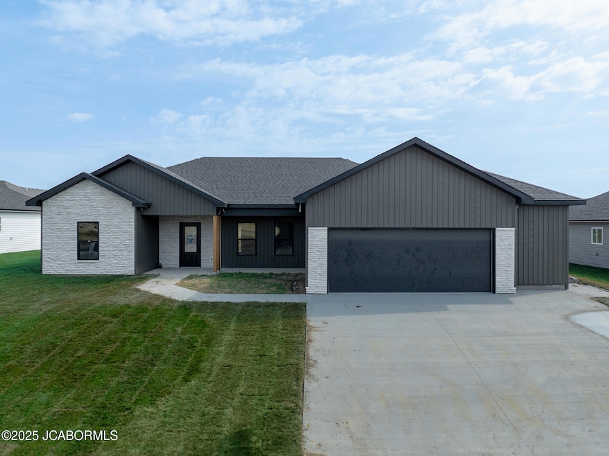 15235 Amendment Rd, Ashland, MO 65010 - photo 1