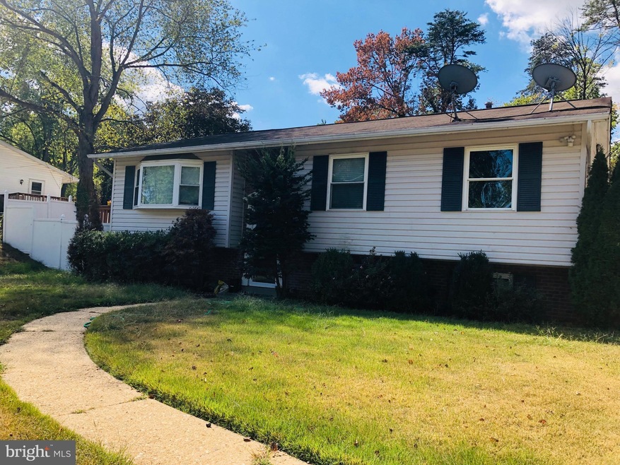 7611 Devries Dr, Lorton, VA 22079 - photo 1