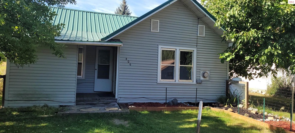 406 3rd Ave, Clark Fork, ID 83811 - photo 1