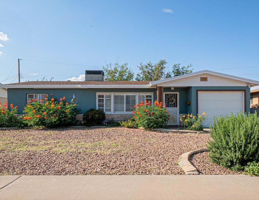 7811 Cielo Vista Dr, El Paso, TX 79925 - photo 1