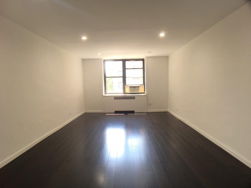 unlisted-address, New York, NY 10040 - photo 1