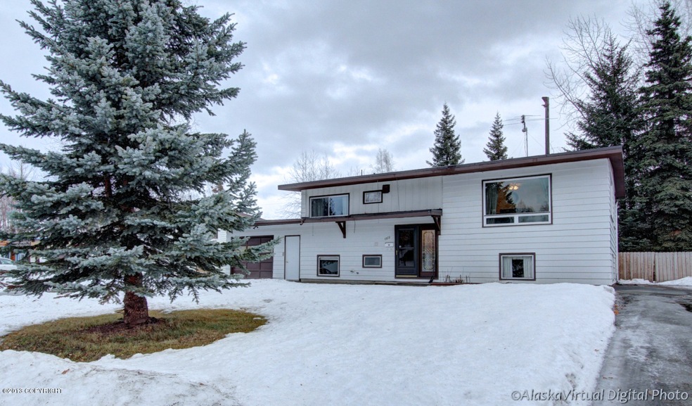 1519 Ermine St, Anchorage, AK 99504 - photo 1