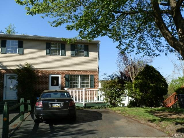 35 Armour Ct, Allentown, PA 18103 - photo 1