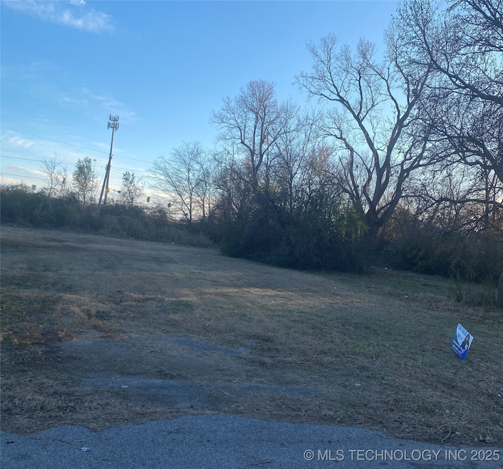 0 E 27th St N, Tulsa, OK 74110 - photo 1