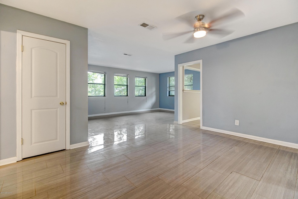 6823 Waikiki Rd, Jacksonville, FL 32216 - photo 1