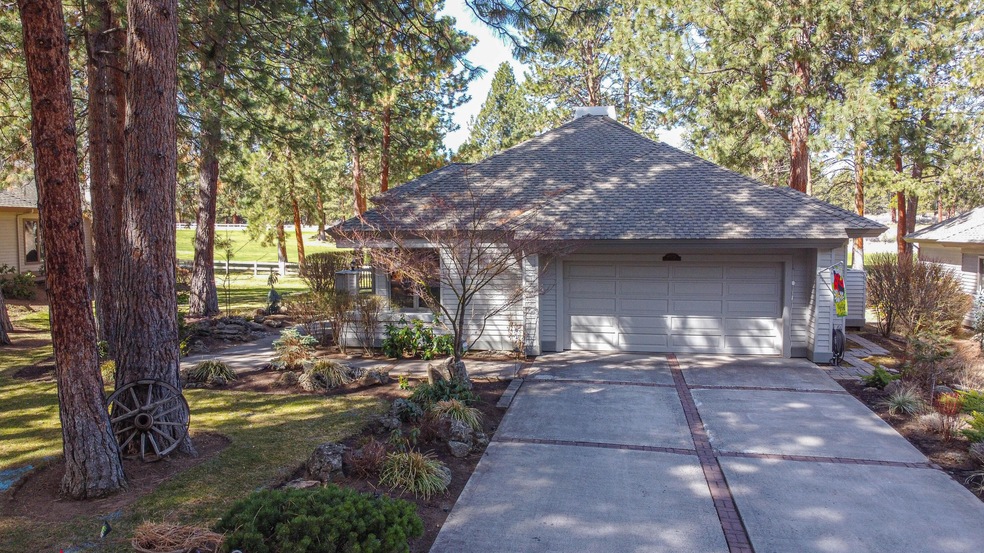 60721 Willow Creek Loop-56