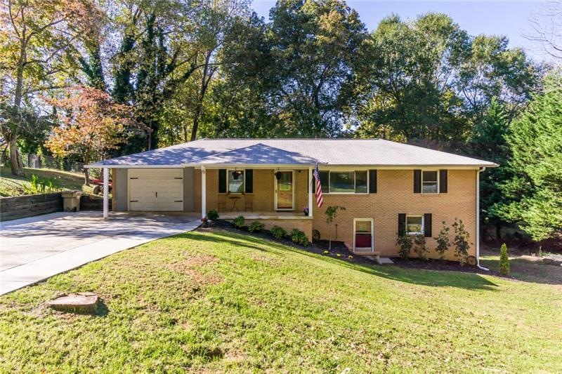 2336 Stephens Cir, Gainesville, GA 30506 - photo 1