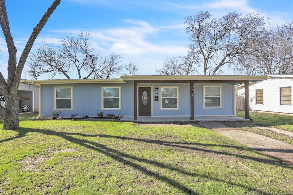 Pending $249,900 • Co-Listing Agent