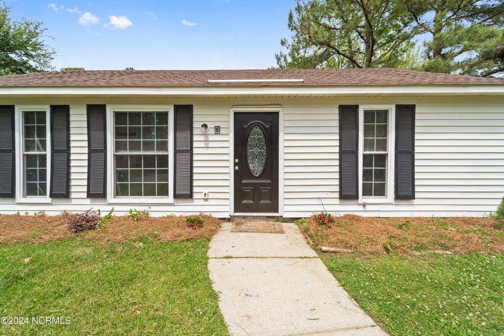 8 Lakewood Ct, Jacksonville, NC 28546 - photo 1