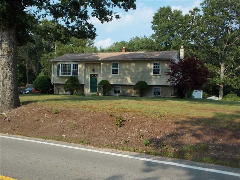 704 Steere Farm Rd, Harrisville, RI 02830 - photo 1