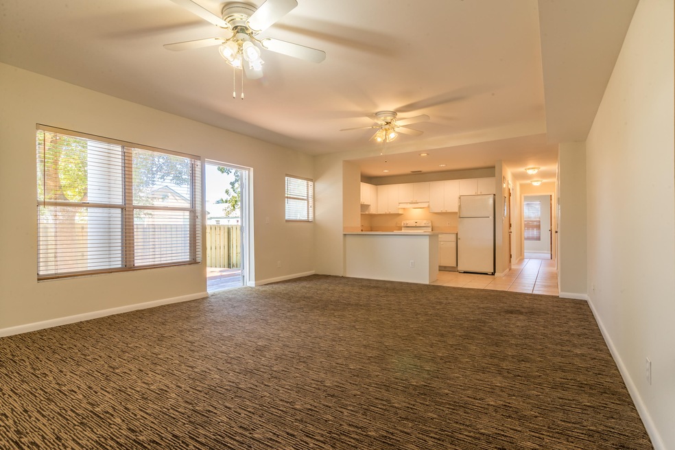 Living and Dining_3255 Duck Ave Unit 4