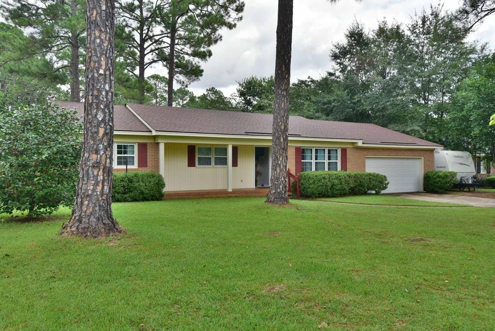1820 Lullwater Rd, Albany, GA 31707 - photo 1
