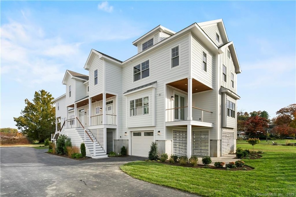 Welcome to Pine Creek Beach luxury town homes.