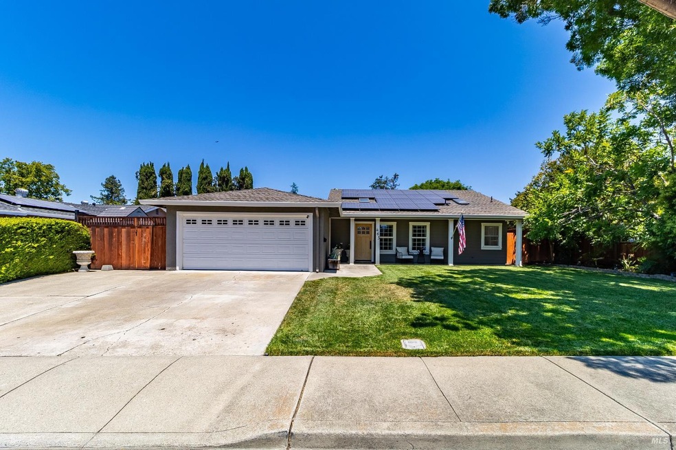 Sold $1,400,000 • Co-Listing Agent