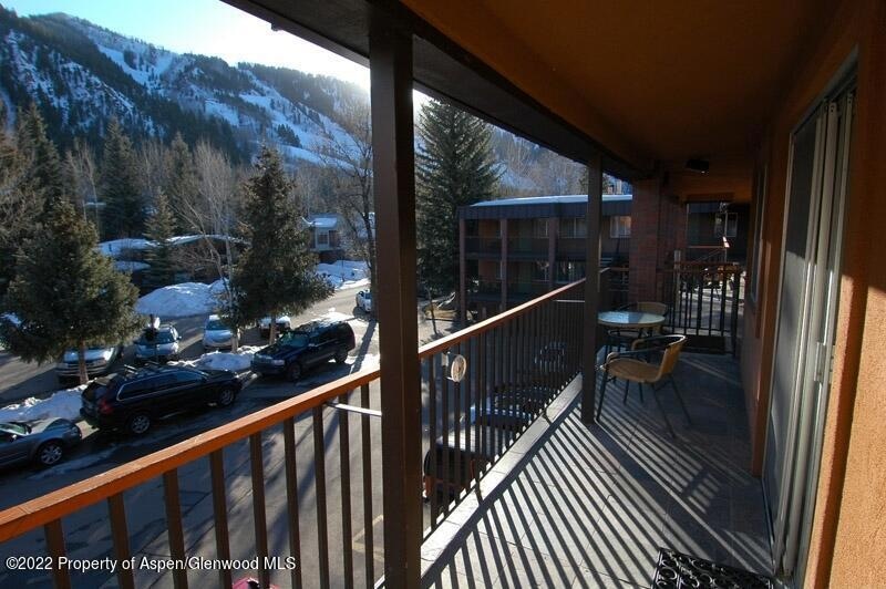 940 Waters Ave unit 307, Aspen, CO 81611 - photo 1