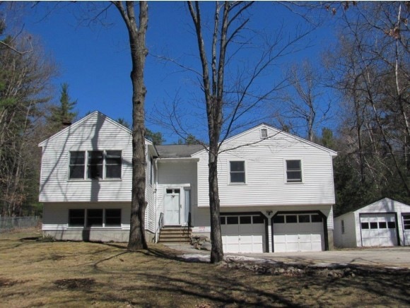 50 Squirrel Dr, Auburn, NH 03032 - photo 1