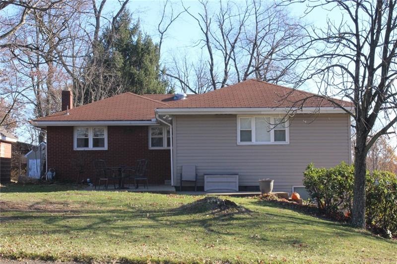 You are invited to view this lovely home in Econom