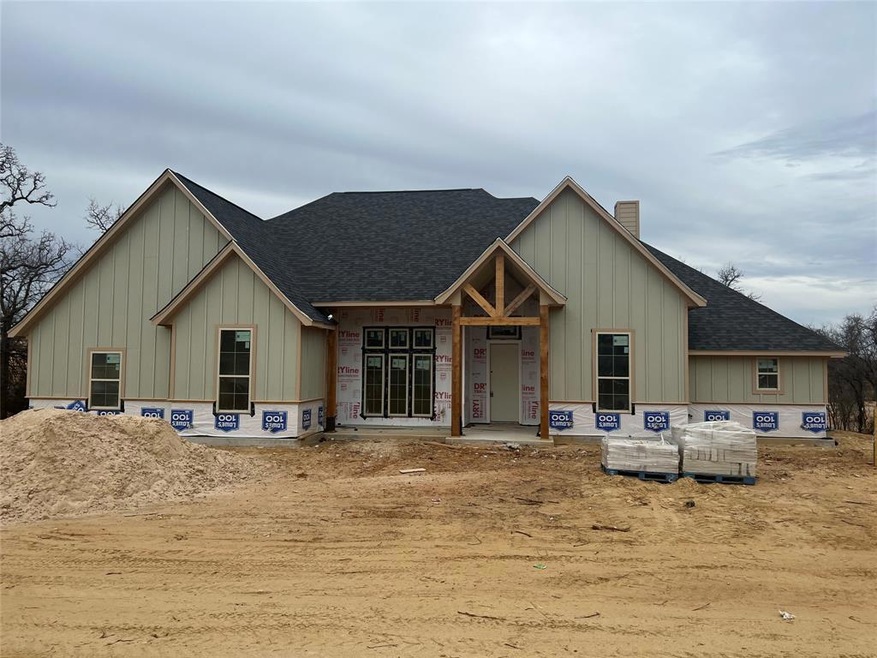 808 Lopez Run, Springtown, TX 76082 - photo 1