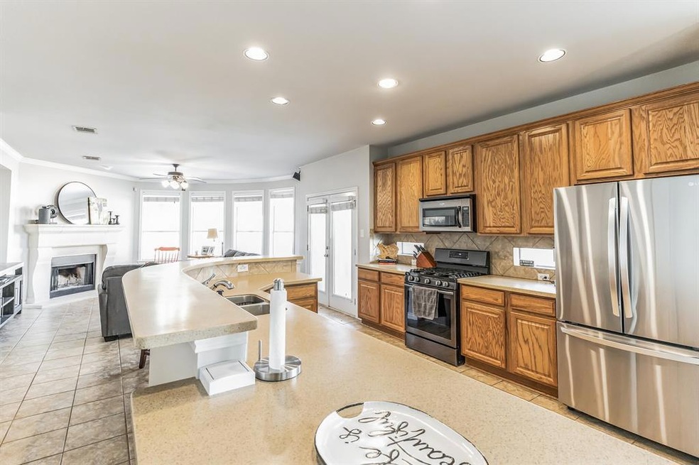 Spacious open floor plan with plenty of prep space