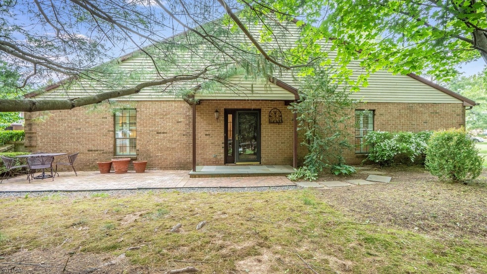 6 Daniel Ct, Lebanon, NJ 08833 - photo 1