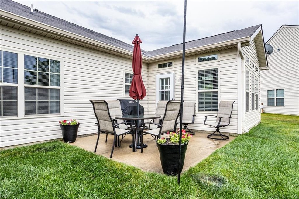 12820 Whisperwood Way unit 525, Fishers, IN 46037 - photo 1