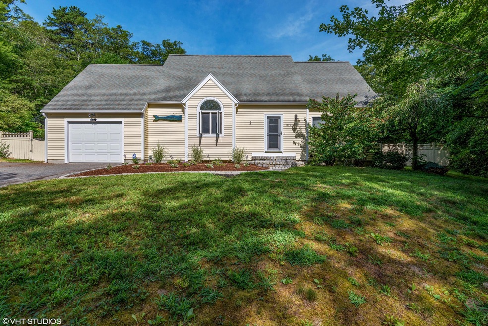 1575 Old Stage Rd, West Barnstable, MA 02668 - photo 1