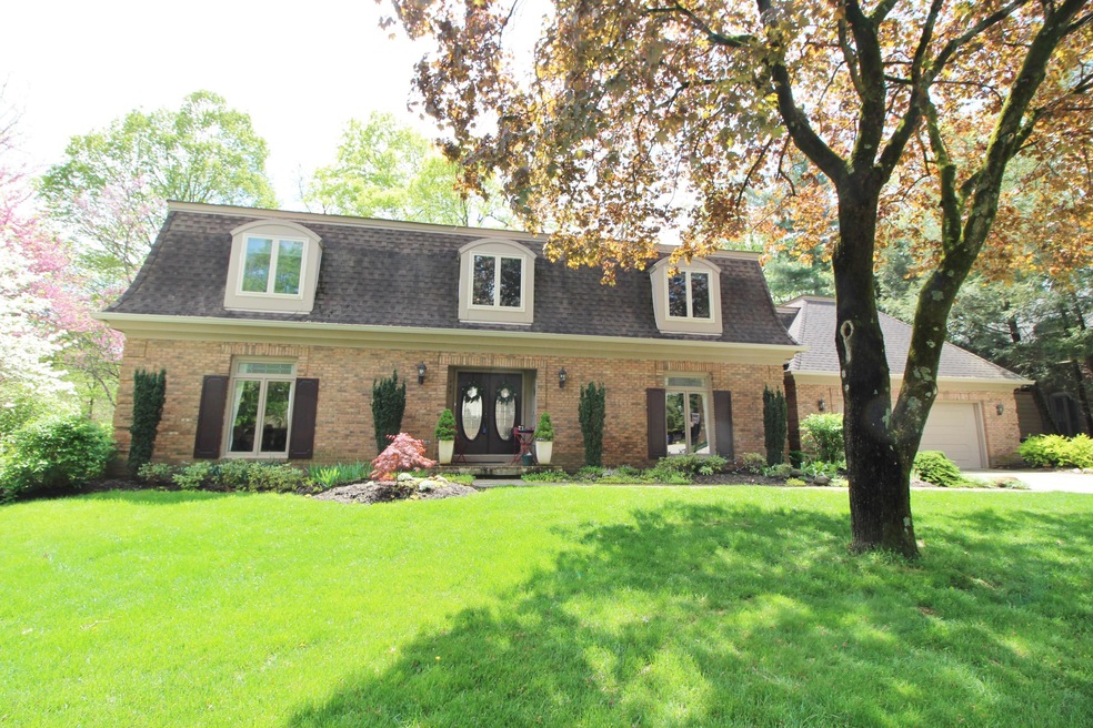 889 Bluffview Dr