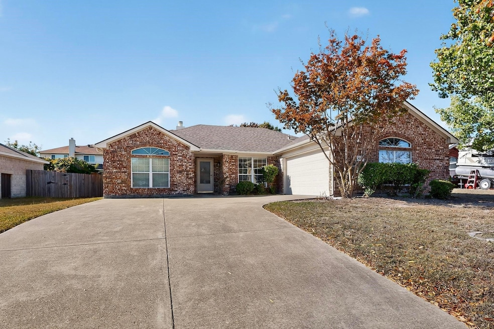 107 Windy Knoll Ln, Wylie, TX 75098 - photo 1