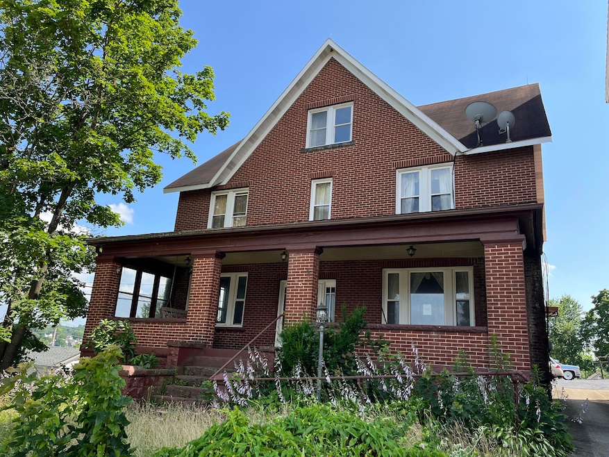 For Sale $148,000 • Co-Listing Agent