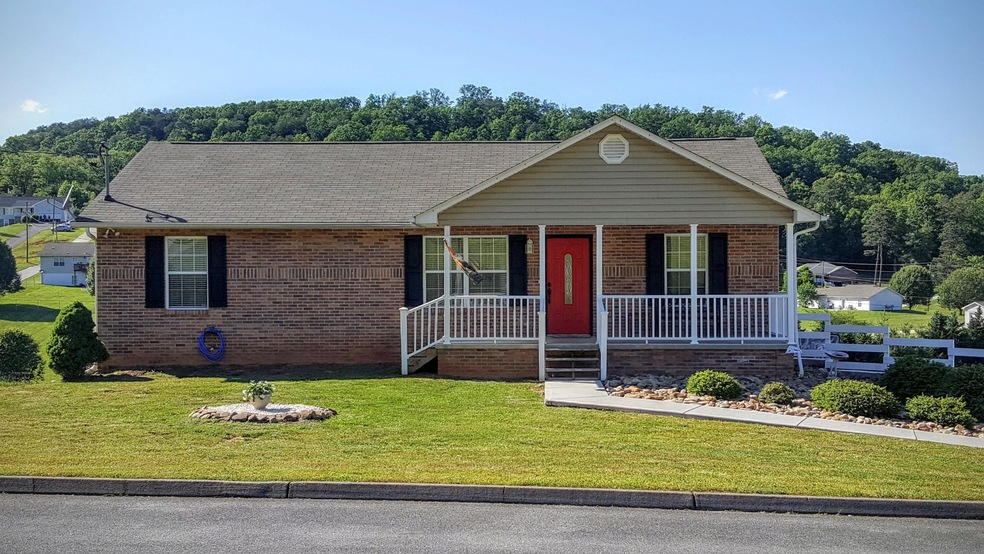 337 Bowers Park Cir, Knoxville, TN 37920 - photo 1