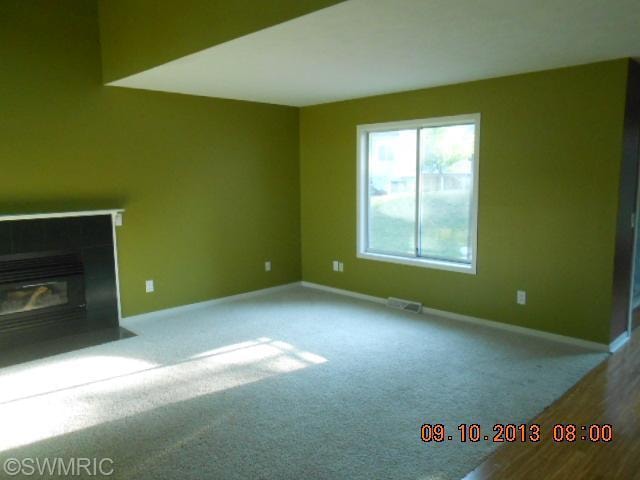 2028 Shetland Ct NE, Grand Rapids, MI 49505 - photo 1