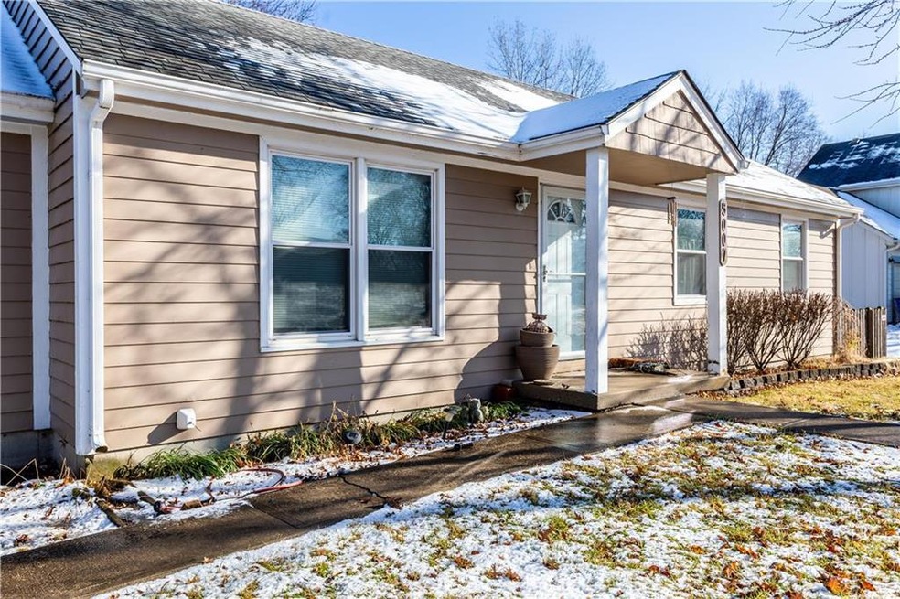 5007 Knox St, Shawnee, KS 66203 - photo 1