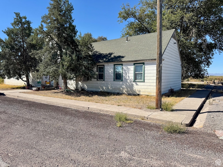 7525 N 4250 W, Delta, UT 84624 - photo 1